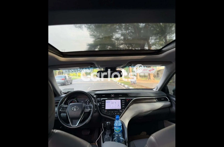 Foreign Used 2018 TOYOTA CAMRY XLE for sale in Asokoro, FCT - photo 5 of 7