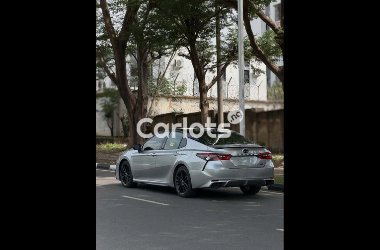 Clean 2021 TOYOTA CAMRY XSE Foreign Used for sale in Asokoro, FCT - thumbnail 7