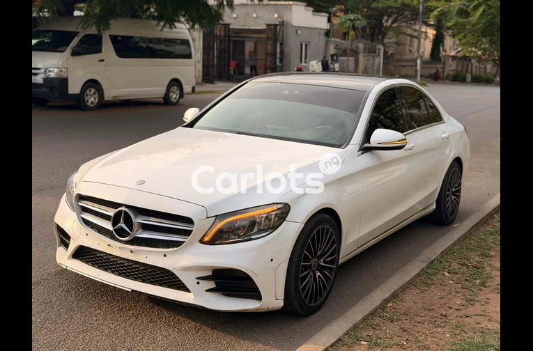 2016 MERCEDES BENZ C300 for sale in Abuja