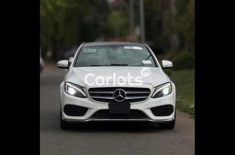 FOREIGN USED 2015 MERCEDES BENZ C400 for sale in Abuja, FCT - thumbnail 2