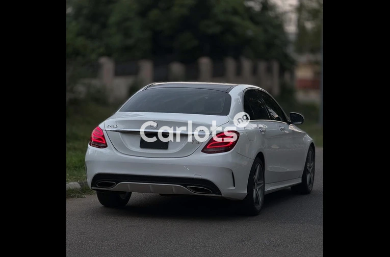 FOREIGN USED 2015 MERCEDES BENZ C400 for sale in Abuja, FCT - thumbnail 6