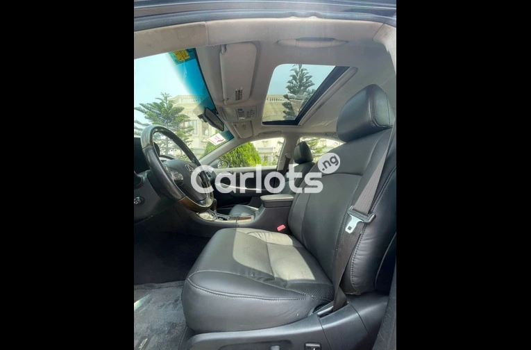 2010 Lexus ES 350 for sale in Ikeja, Lagos - thumbnail 2
