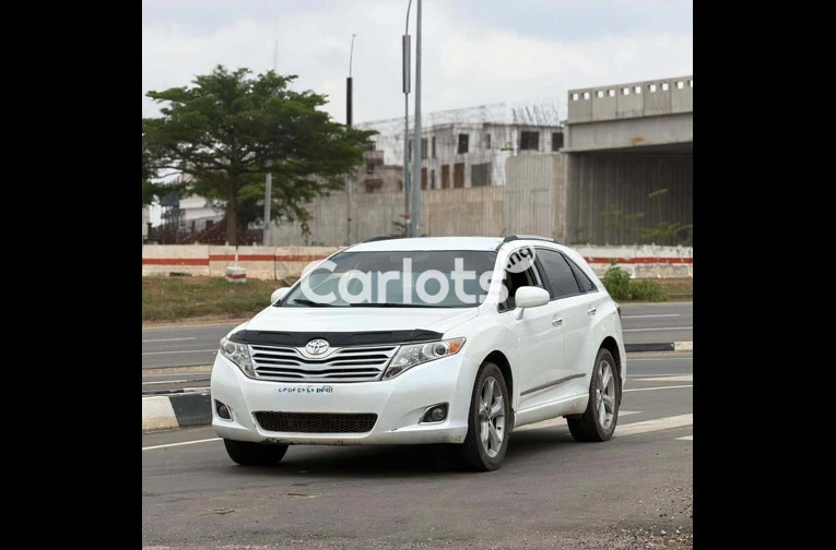 2011 KEYLESS TOYOTA VENZA for sale in Abuja, FCT - photo 2 of 7