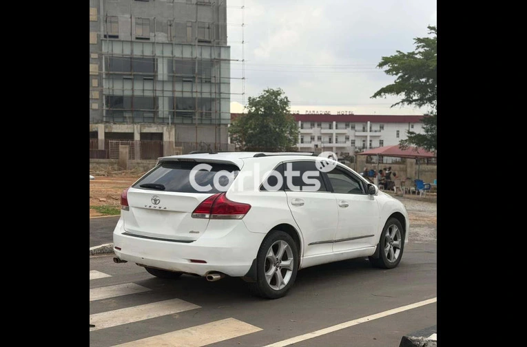 2011 KEYLESS TOYOTA VENZA for sale in Abuja, FCT - thumbnail 6
