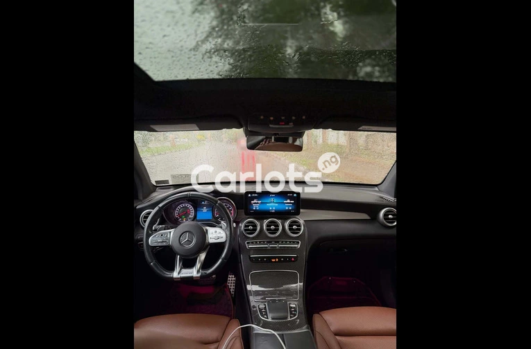 Foreign Used Clean 2017 MERCEDES-BENZ GLC300 for sale in Asokoro, Abuja - thumbnail 5