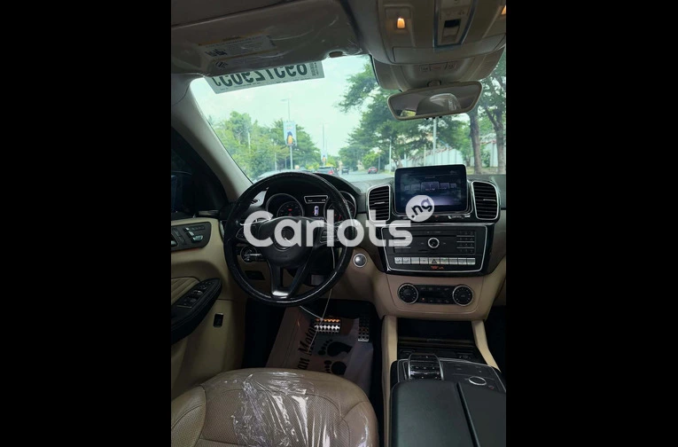 Foreign Used Clean 2017 MERCEDES-BENZ GLE43 COUPE for sale in Asokoro, FCT - photo 4 of 7