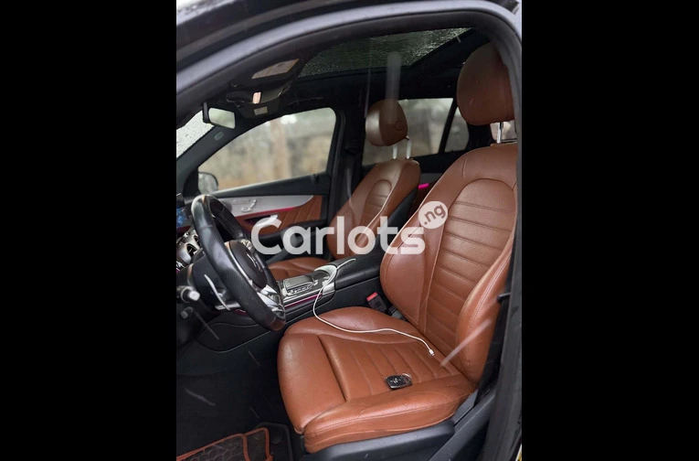 Clean 2021 MERCEDES-BENZ GLC43 AMG - 6/7