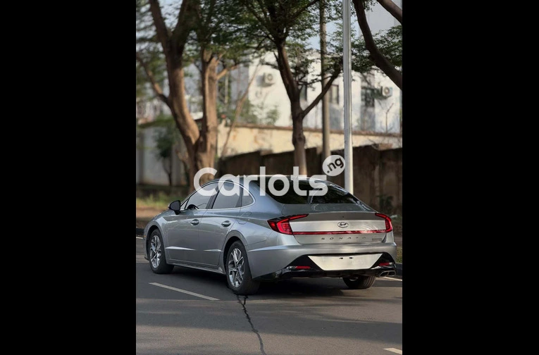 Foreign Used Sharp 2021 HYUNDAI SONATA for sale in Asokoro, Abuja - thumbnail 7