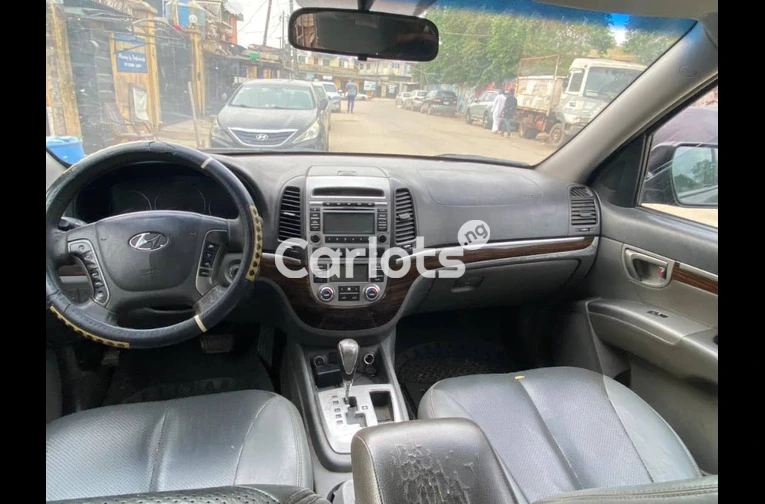 Foreign Used 2012 Hyundai Santa Fe Limited for sale in Gbagada, Lagos - thumbnail 2