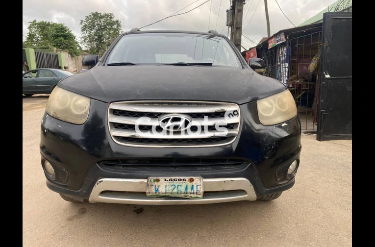 Foreign Used 2012 Hyundai Santa Fe Limited for sale in Gbagada, Lagos - thumbnail 3