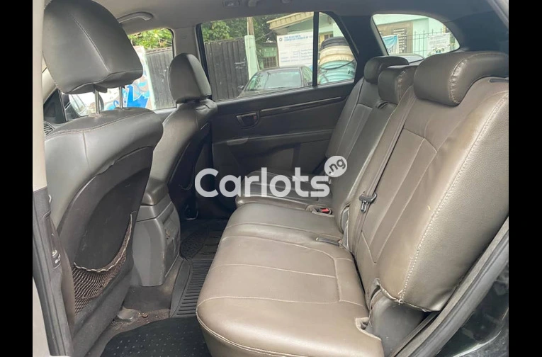 Foreign Used 2012 Hyundai Santa Fe Limited for sale in Gbagada, Lagos - thumbnail 6
