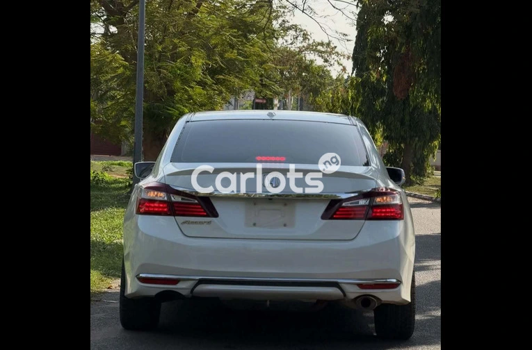 2017 UPGRADED HONDA ACCORD FULL OPTION for sale in Abuja, FCT - photo 7 of 7