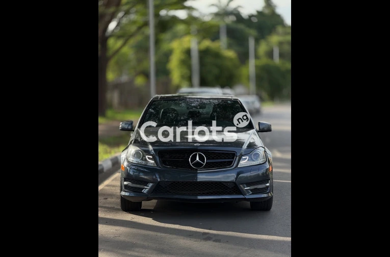 Clean 2013 MERCEDES-BENZ C300 for sale in Asokoro, FCT - thumbnail 1