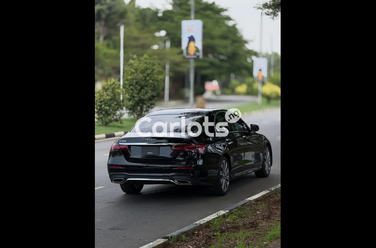 Foreign Used 2022 MERCEDES-BENZ E350 for sale in Asokoro, FCT - thumbnail 7