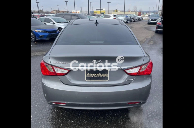 2014 HYUNDAI SONATA SPORT 2.0T FULL OPTION for sale in Lagos, Lagos - thumbnail 4