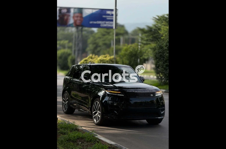 2023 Range Rover Sport - 3/7