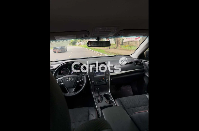 2017 Toyota Camry SE for sale in Asokoro, FCT - thumbnail 5
