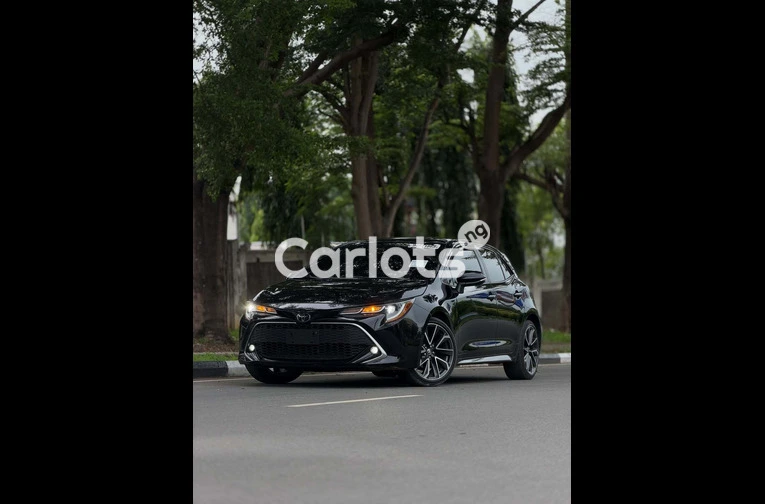 Used 2021 Toyota Corolla XSE Hatchback - 1/7