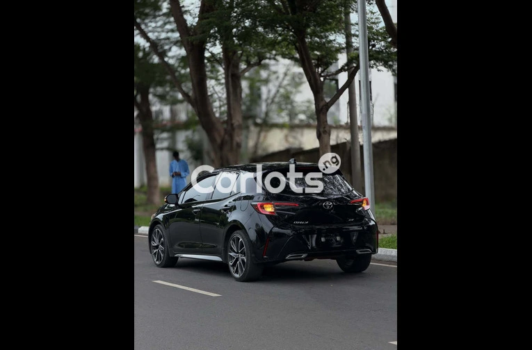 Used 2021 Toyota Corolla XSE Hatchback - 7/7
