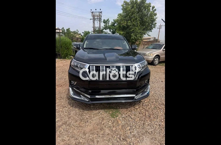 2023 UPGRADED TOYOTA LAND CRUISER PRADO for sale in Kaduna - photo 3 of 7