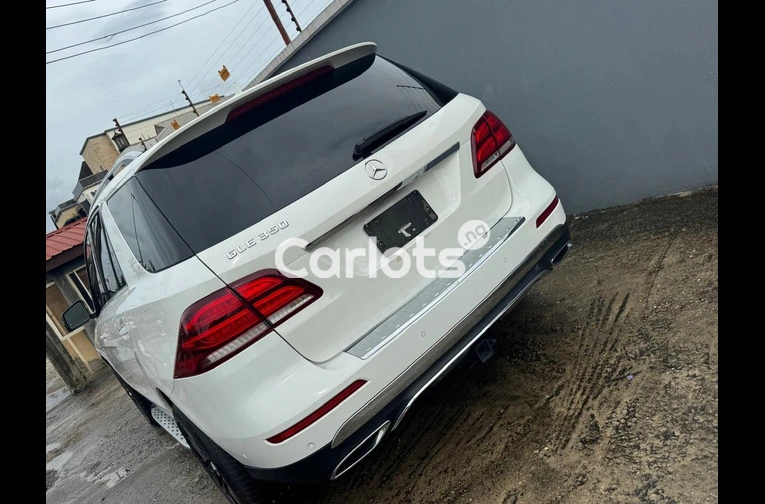 FOREIGN USED 2018 MERCEDES BENZ GLE350 HIGH SPECIFICATION for sale in Amuwo Odofin, Lagos - thumbnail 7