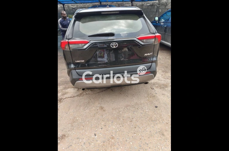 FOREIGN USED 2021 TOYOTA RAV4 LIMITED AWD for sale in Amuwo Odofin, Lagos - photo 7 of 7
