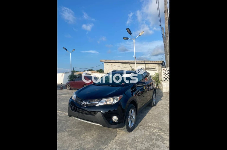 FOREIGN USED 2015 TOYOTA RAV4 XLE - 6/7