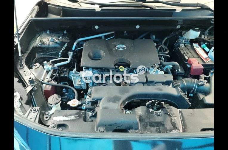 FOREIGN USED 2021 TOYOTA RAV4 LIMITED AWD for sale in Amuwo Odofin, Lagos - thumbnail 5