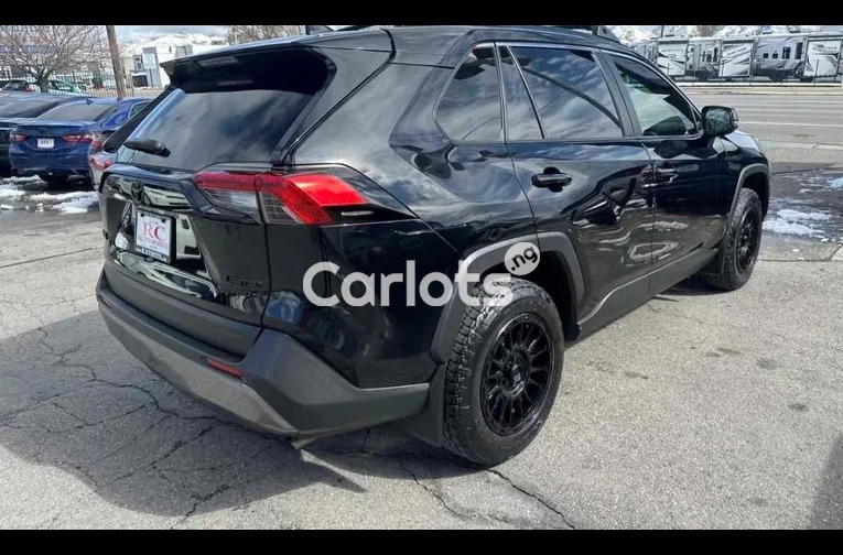 FOREIGN USED 2021 TOYOTA RAV4 LIMITED AWD for sale in Amuwo Odofin, Lagos - photo 6 of 7