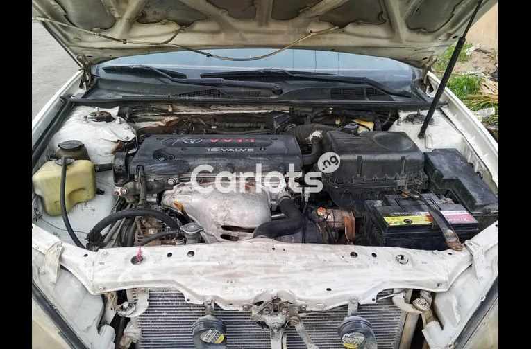 Registered Toyota Camry 2004 Model - 4/5