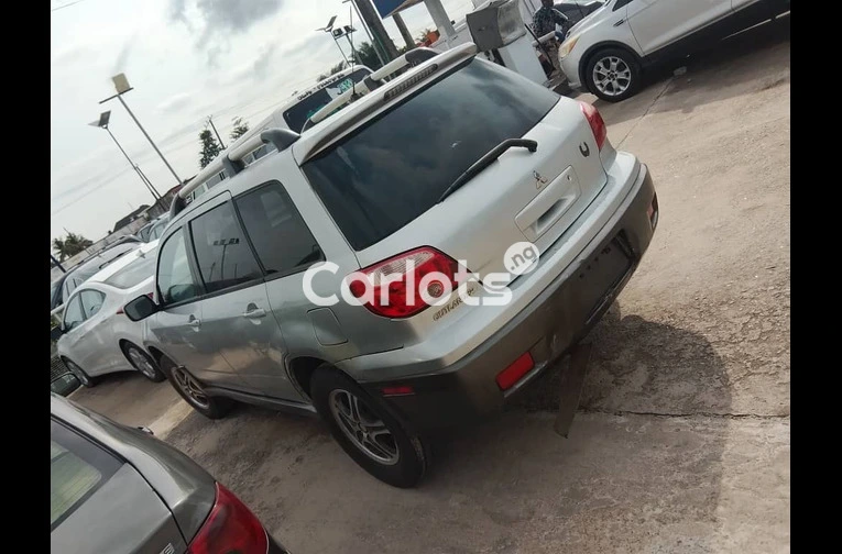 CLEAN REGISTERED MITSUBISHI OUTLANDER