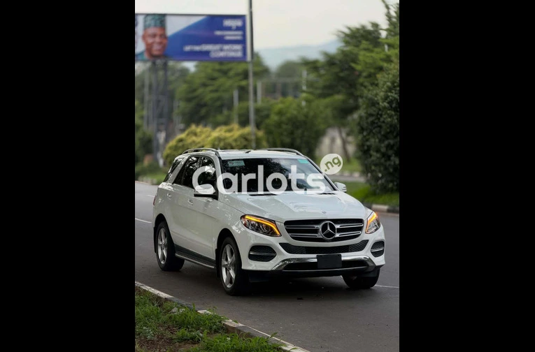 Foreign Used 2017 Mercedes GLE350 for sale in Asokoro, FCT - photo 3 of 7