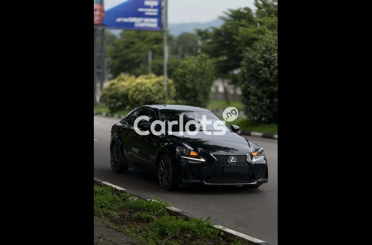 2018 Lexus IS300 F-Sport for sale in Asokoro, FCT - photo 3 of 7