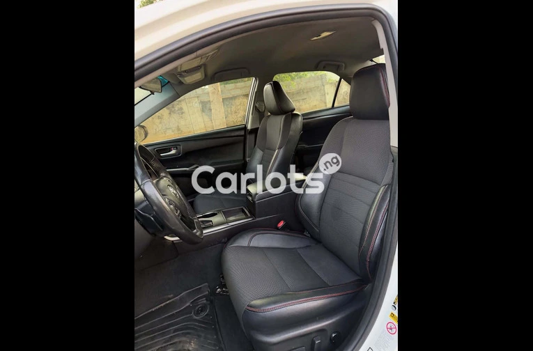 Foreign Used 2017 Toyota Camry SE - 6/7