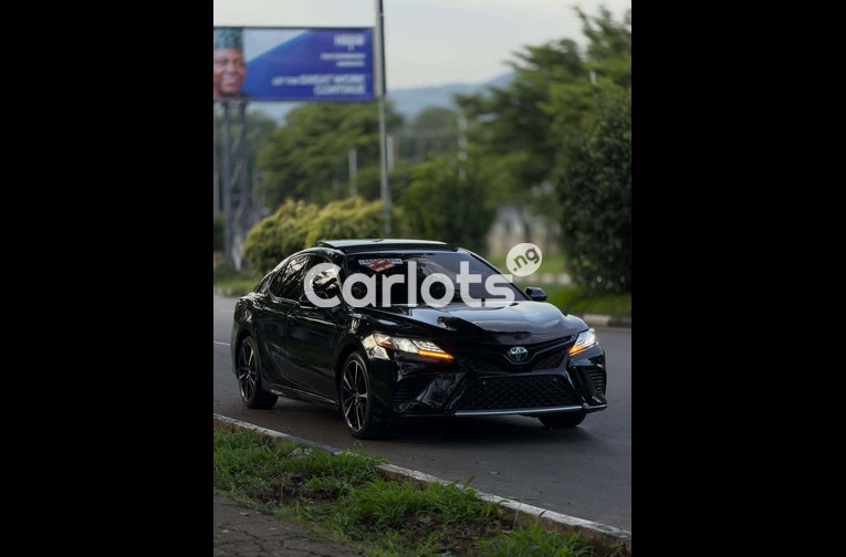 2018 Toyota Camry XSE Premium Sport Sedan for sale in Asokoro, FCT - thumbnail 3