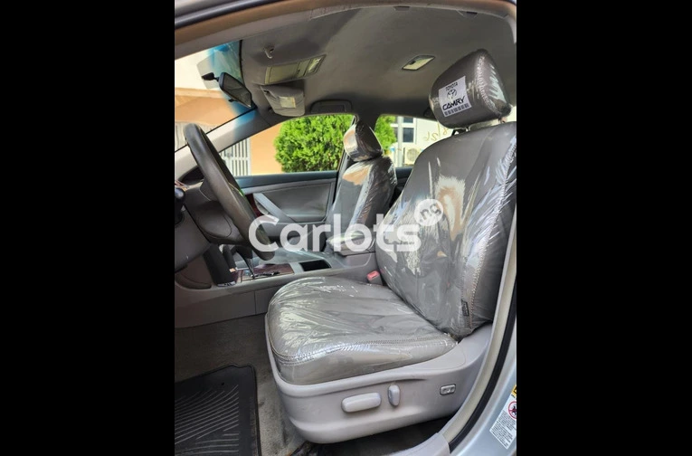 2008 Toyota Camry Tokunbo super clean inside-out for sale in Ilupeju, Lagos - photo 4 of 7