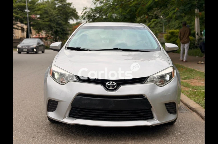 TOYOTA COROLLA LE 2014 - 6/7