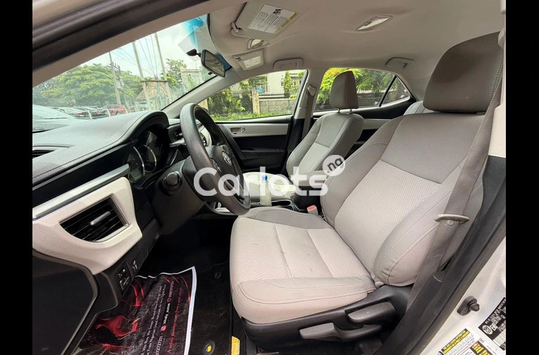 TOYOTA COROLLA LE 2014 - 7/7