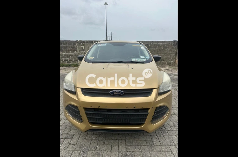 FOREIGN USED 2014 FORD ESCAPE WITH REVERSE CAMERA