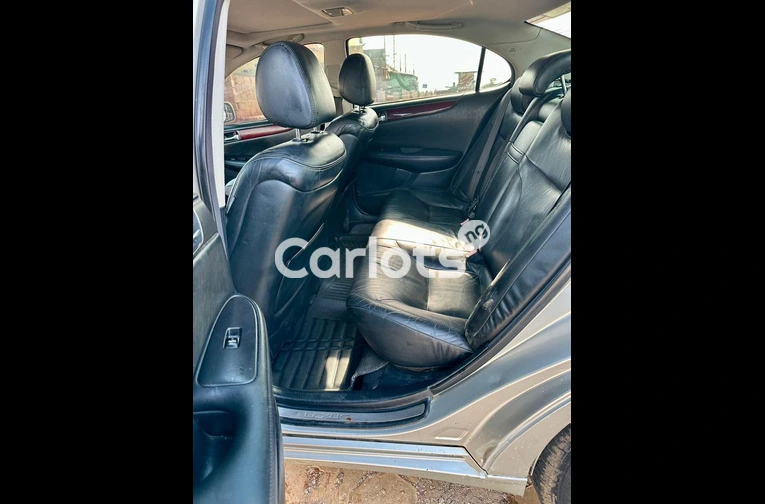 Lexus ES 330 2004 - 2/6