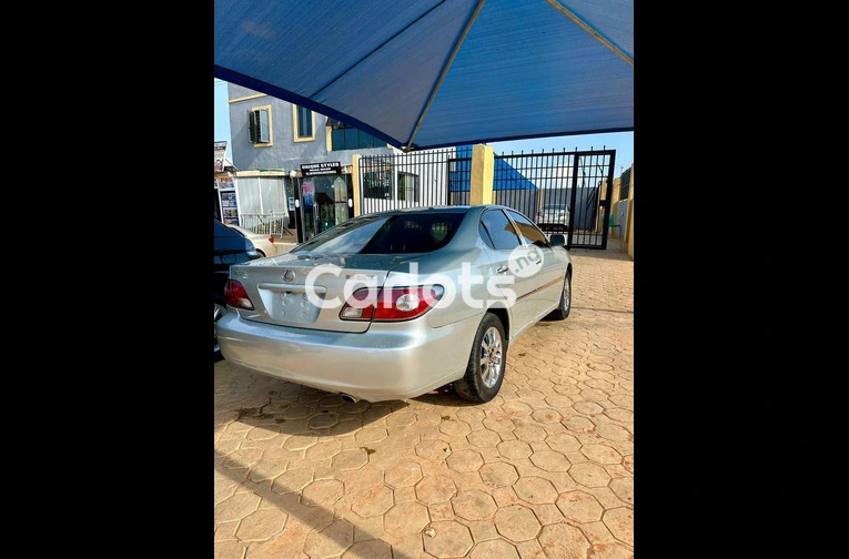 Lexus ES 330 2004 - 3/6