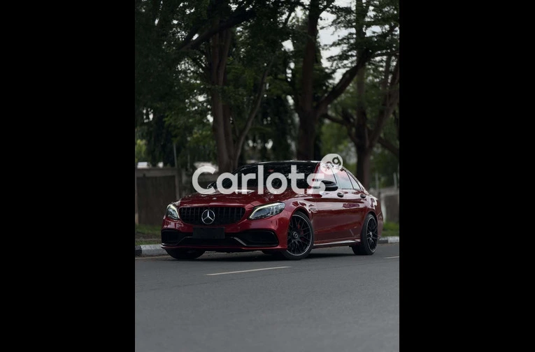 2017 Mercedes-Benz C63 AMG