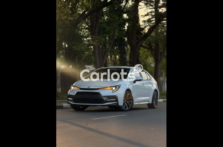 Foreign Used 2019 Toyota Corolla SE for sale in Asokoro