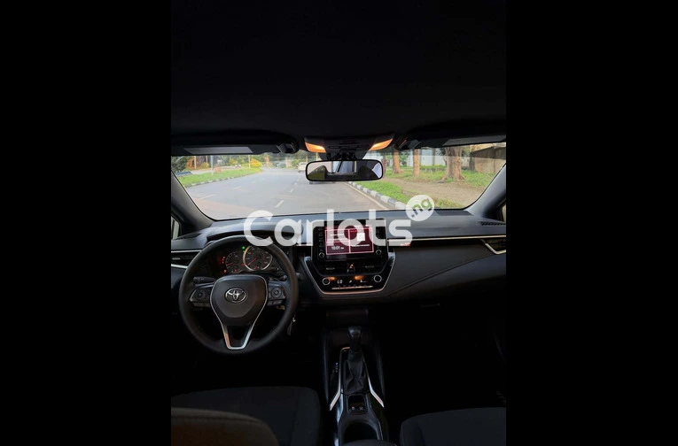 Foreign Used 2019 Toyota Corolla SE for sale in Asokoro, FCT - photo 5 of 7