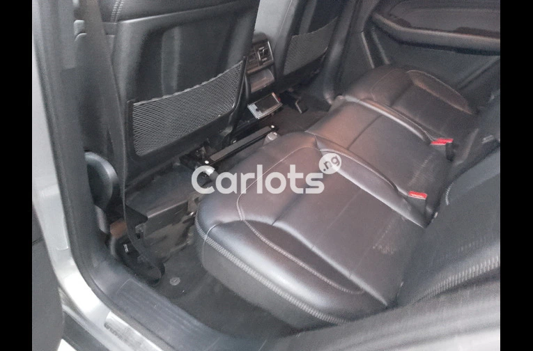 Tokunbo 2013 Mercedes benz CLK63 AMG - 4/7