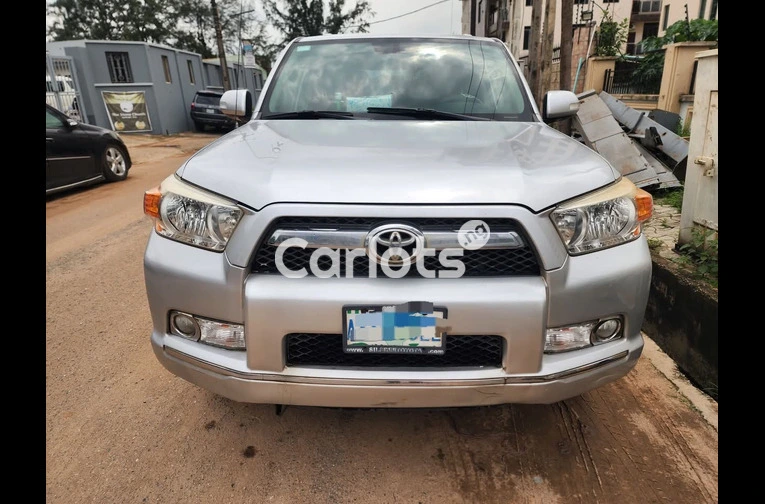 SUPER CLEAN 2013 TOYOTA 4RUNNER LIMITED EDITION