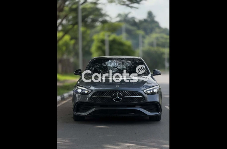 2024 Mercedes-Benz C300 - 2/7