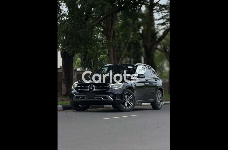 Foreign Used 2020 Mercedes-Benz GLC300