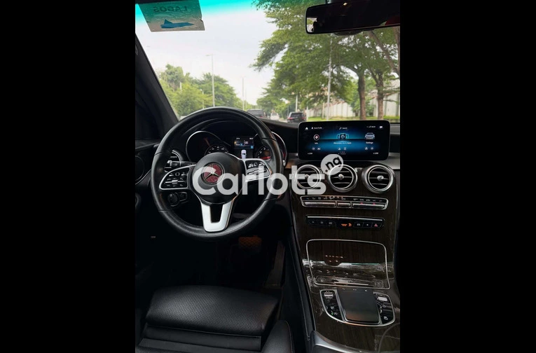 Foreign Used 2020 Mercedes-Benz GLC300 for sale in Asokoro, FCT - photo 4 of 7