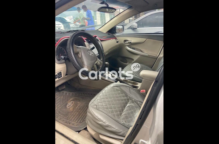 2010 Toyota corolla for sale in Abuja, FCT - thumbnail 6